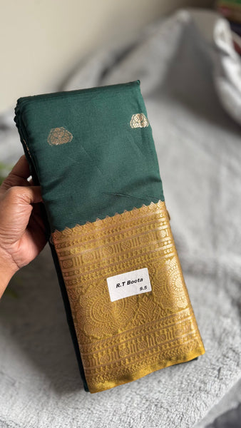 Elegant Silk Saree with Butta Zari Work Contrast Blouse