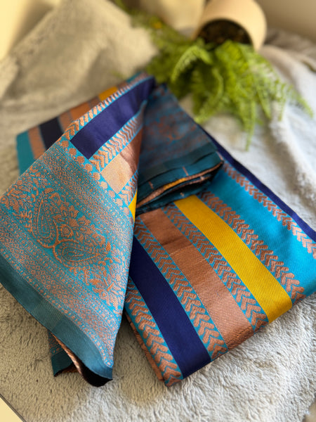 SAMEERA PATTU SAREE WITH CONTRAST BLOUSE