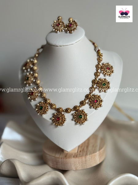 Traditional Floral Design Necklace Set with Earrings