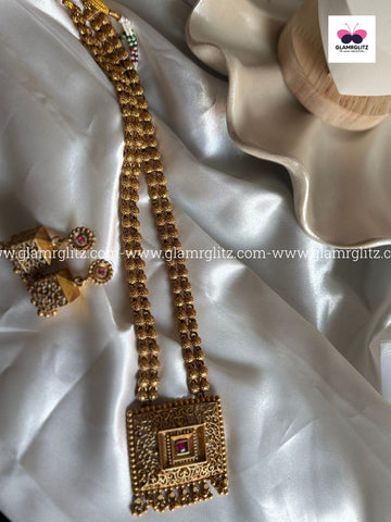 Elegant Long Square Haram with Matching Square Jhumkas