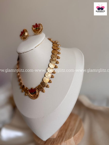 Lotus Design Choker with Matching Studs – Elegant & Traditional
