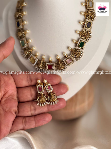 Beautiful Multi-Coloured Choker – Elegant Statement Jewellery