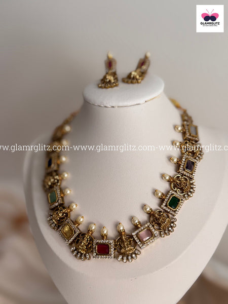 Beautiful Multi-Coloured Choker – Elegant Statement Jewellery